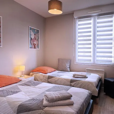 Joli 3p Avec Terrasse Et Garage Proche Centre