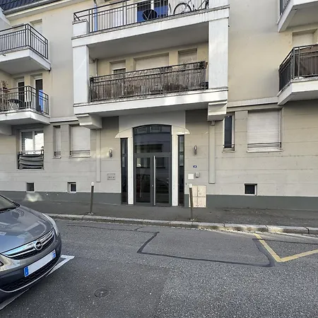 Joli 3p Avec Terrasse Et Garage Proche Centre