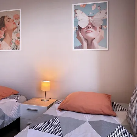 Joli 3p Avec Terrasse Et Garage Proche Centre *